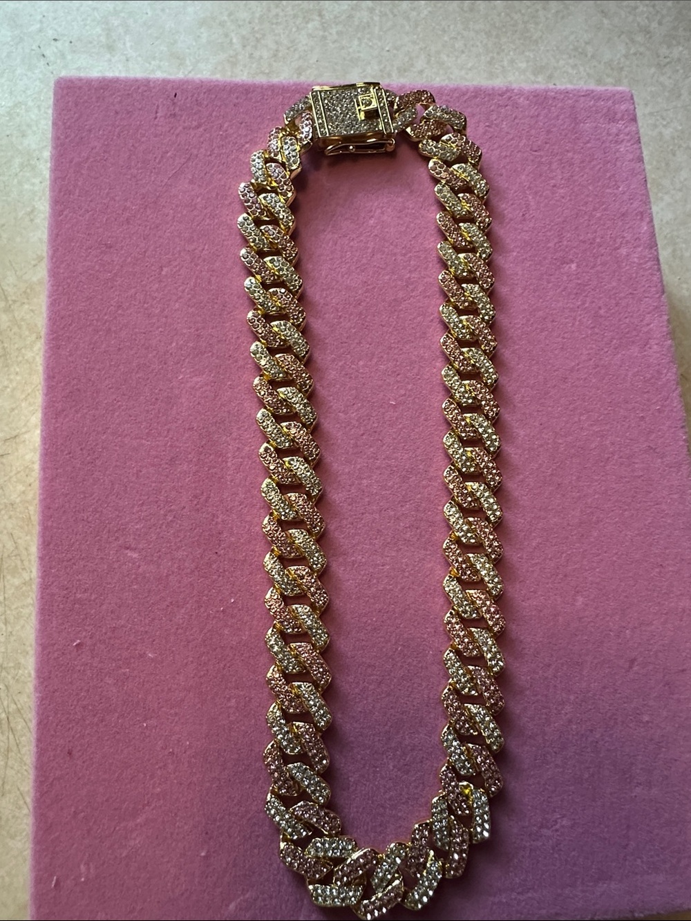 Goldtone and Pink Cuban Link Chain Necklace & bracelet set with  Pavé Crystals . - Picture 6 of 6